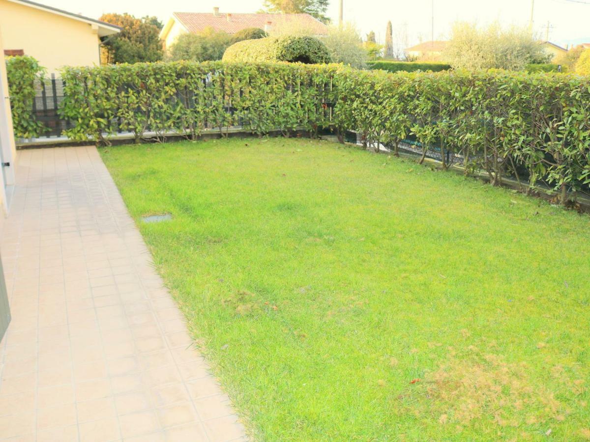 Small Residence Of Only 18 Apartments With Swimming Pool Lazise Exterior foto